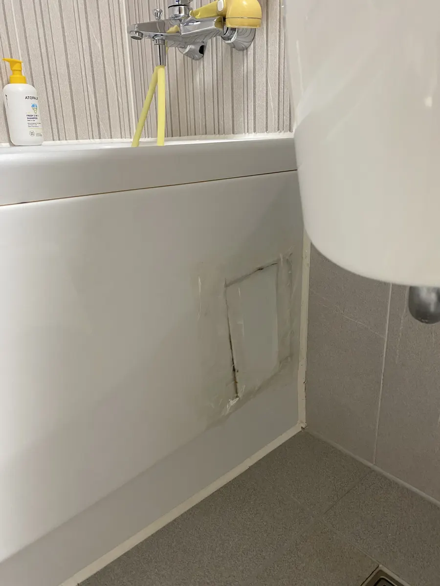 욕조교체 시공 전 옆면 상태 사진